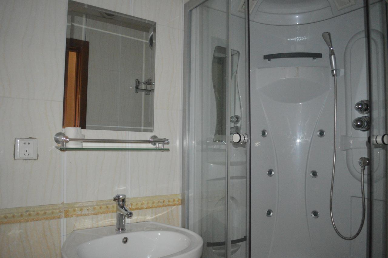 Land Hotel Ulán Bator Habitación foto